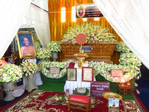 Grob svečenika u pagodi, Phrae, Tajland