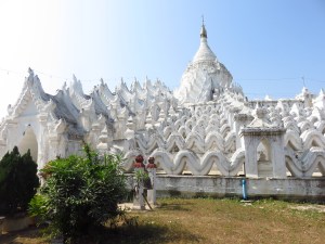 Hsinbyume Pagoda, Mingun, Mijanmar